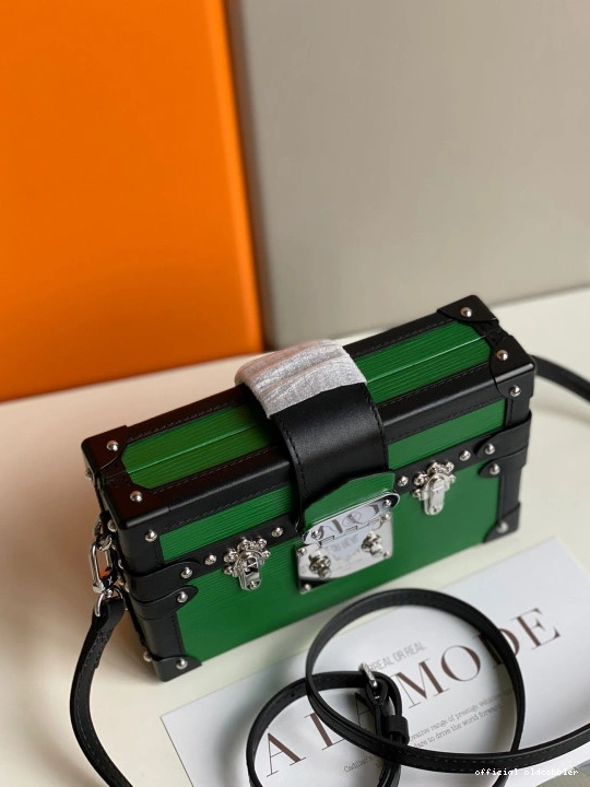 Official oldcobbler MALLE LOUIS PETITE VUITTON 0819